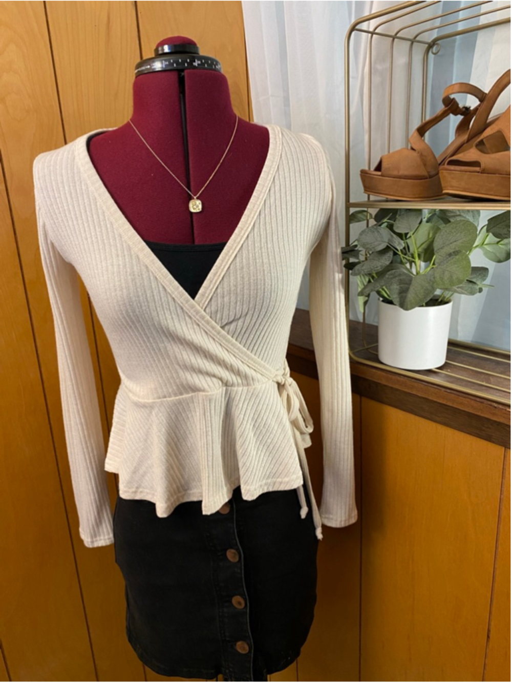 Women's Glance Beige Ribbed Long Sleeve Wrap Top XS
